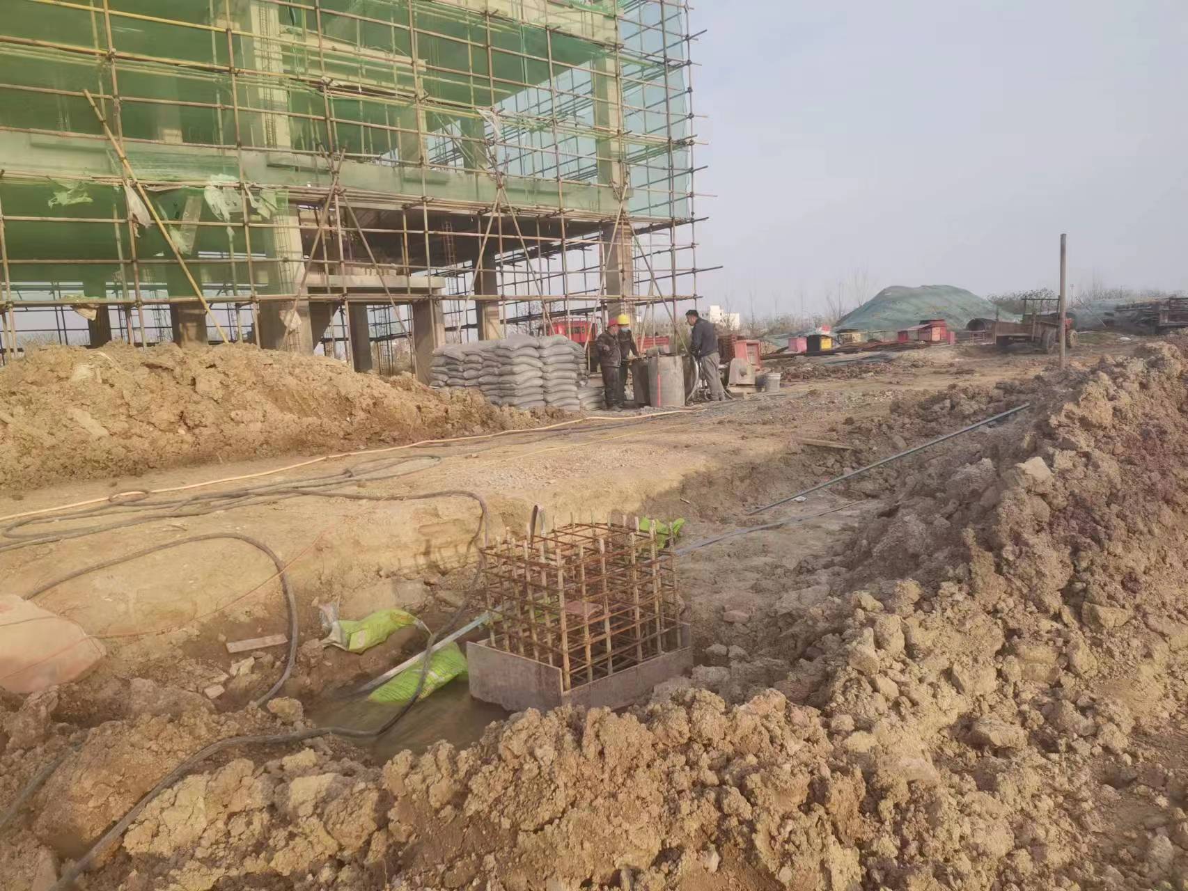 徽县当桥梁出现裂缝的时候应该及时加固修补